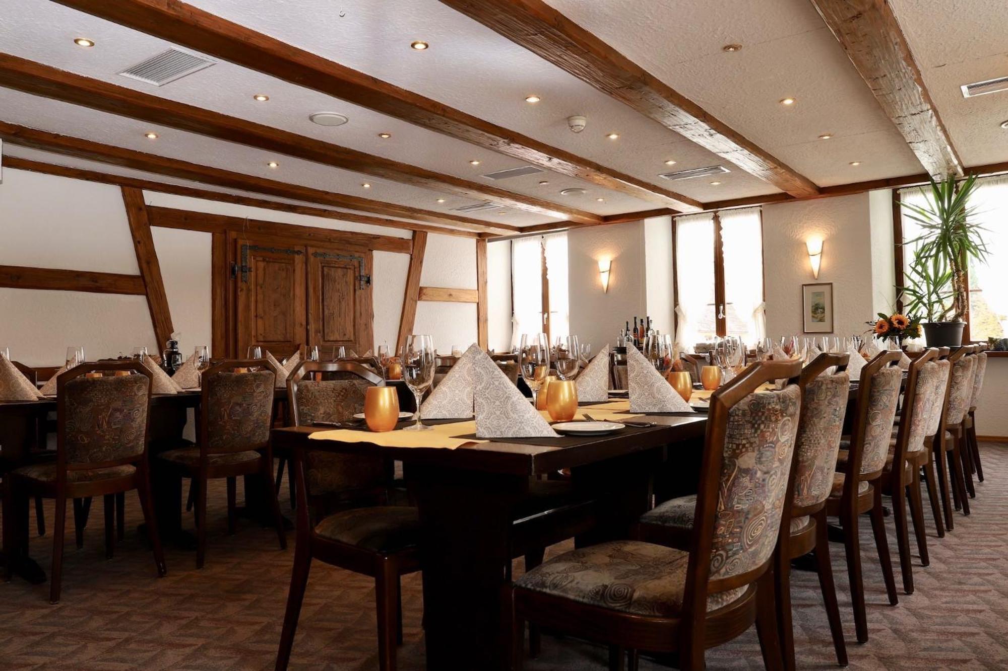 Hotel-Restaurant Weisses Kreuz Breitenbach Buitenkant foto
