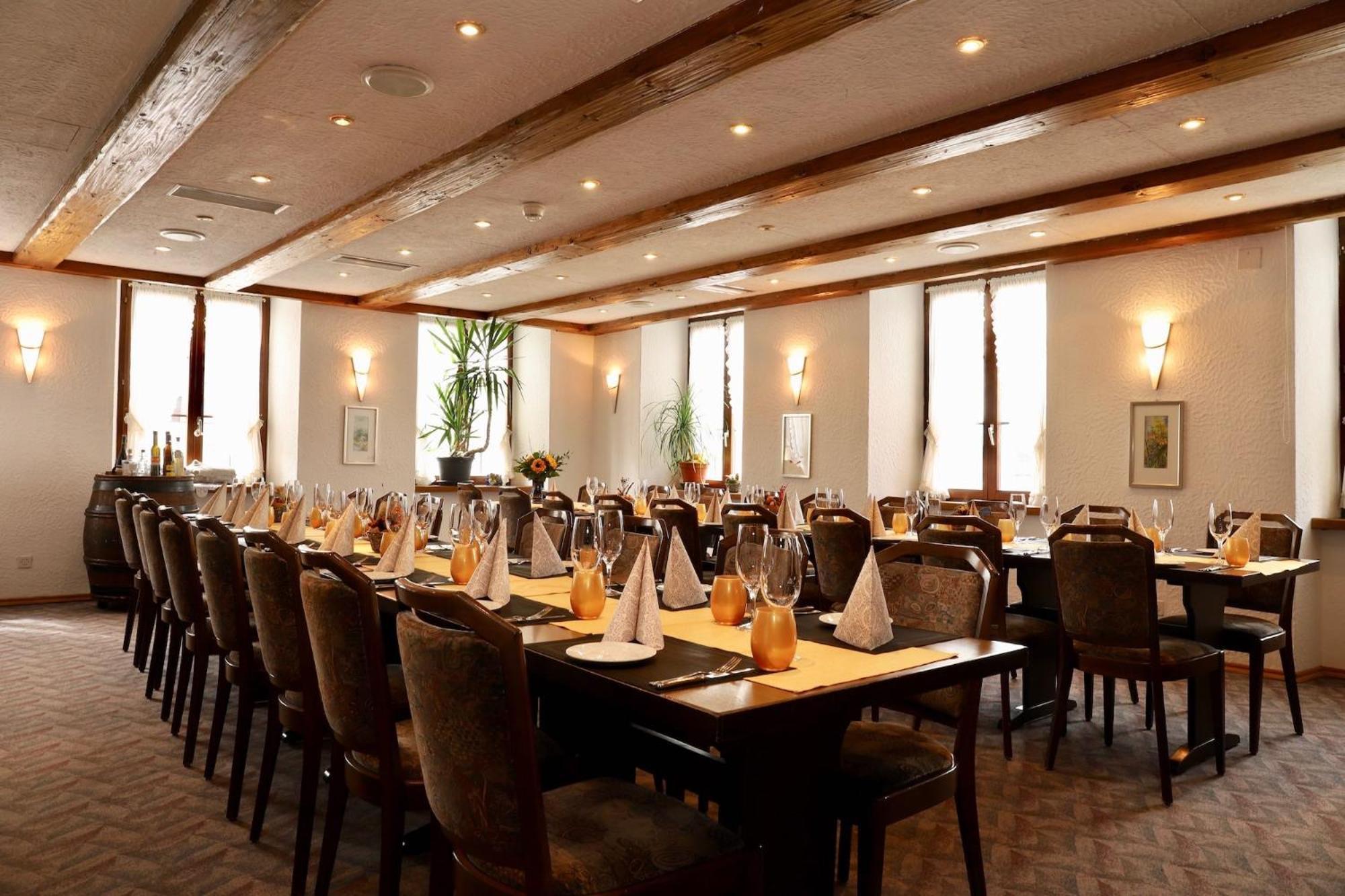 Hotel-Restaurant Weisses Kreuz Breitenbach Buitenkant foto