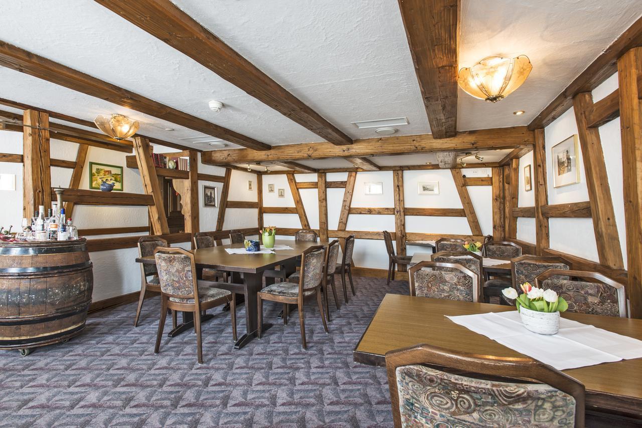 Hotel-Restaurant Weisses Kreuz Breitenbach Buitenkant foto