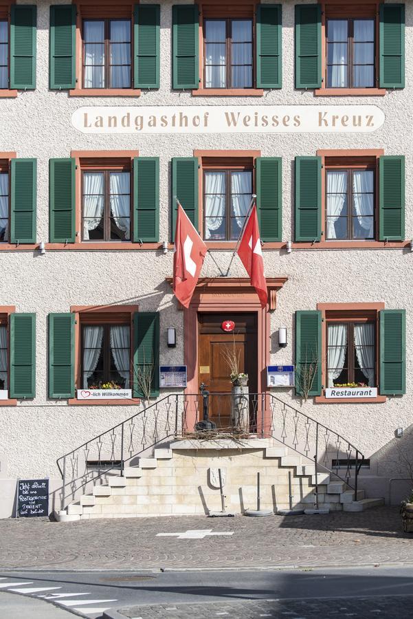 Hotel-Restaurant Weisses Kreuz Breitenbach Buitenkant foto